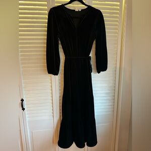 Gap Black Velvet Dress. Size XS.